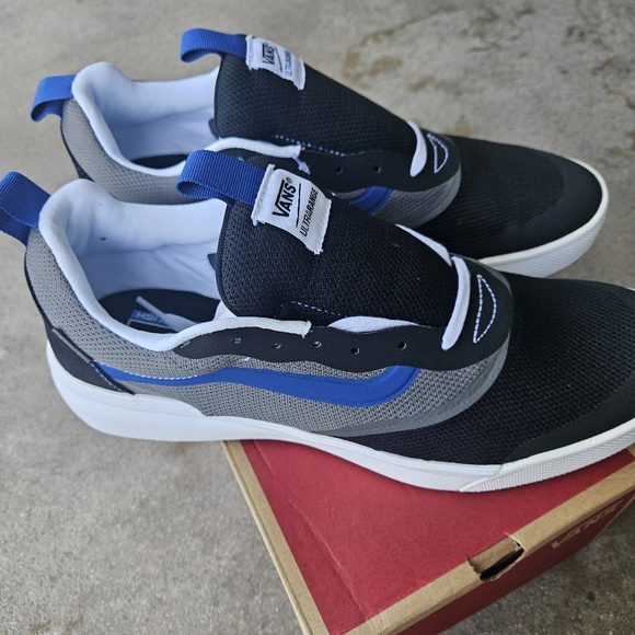 NWT Vans Ultrarange Rapidweld Shoes - Picture 2 of 9